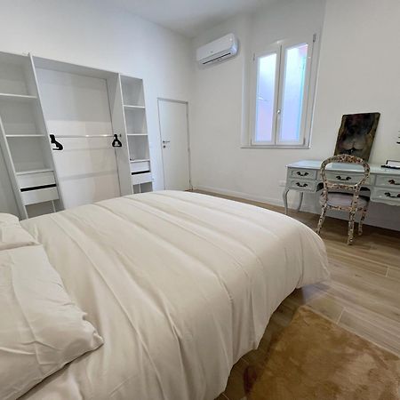 Home Cavour Prato Prato  Bagian luar foto