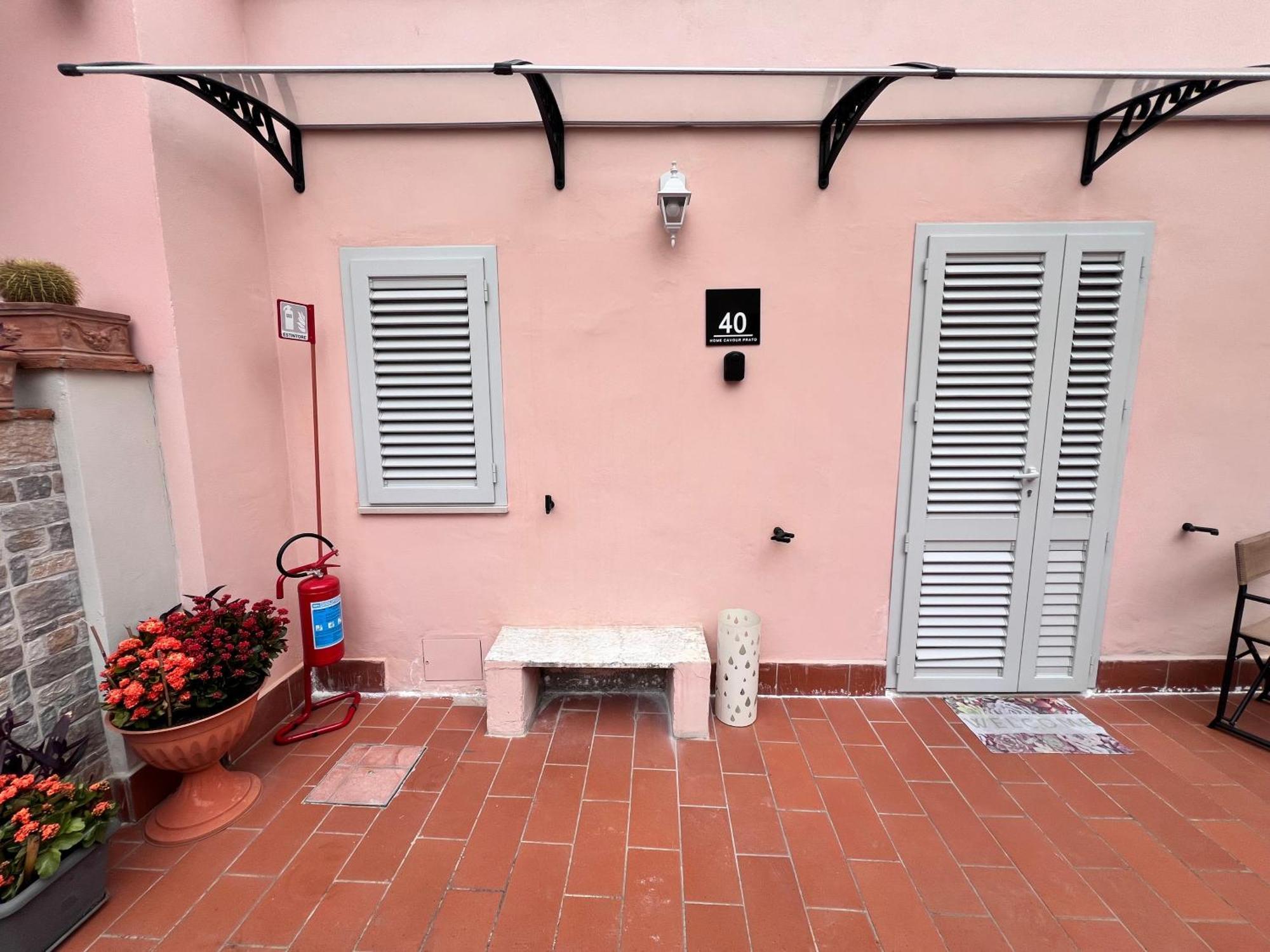 Home Cavour Prato Prato  Bagian luar foto